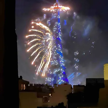 Avec Terrasse Vue Tour Eiffel ! Apartament Paryż