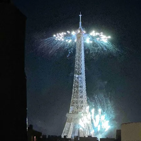Avec Terrasse Vue Tour Eiffel !